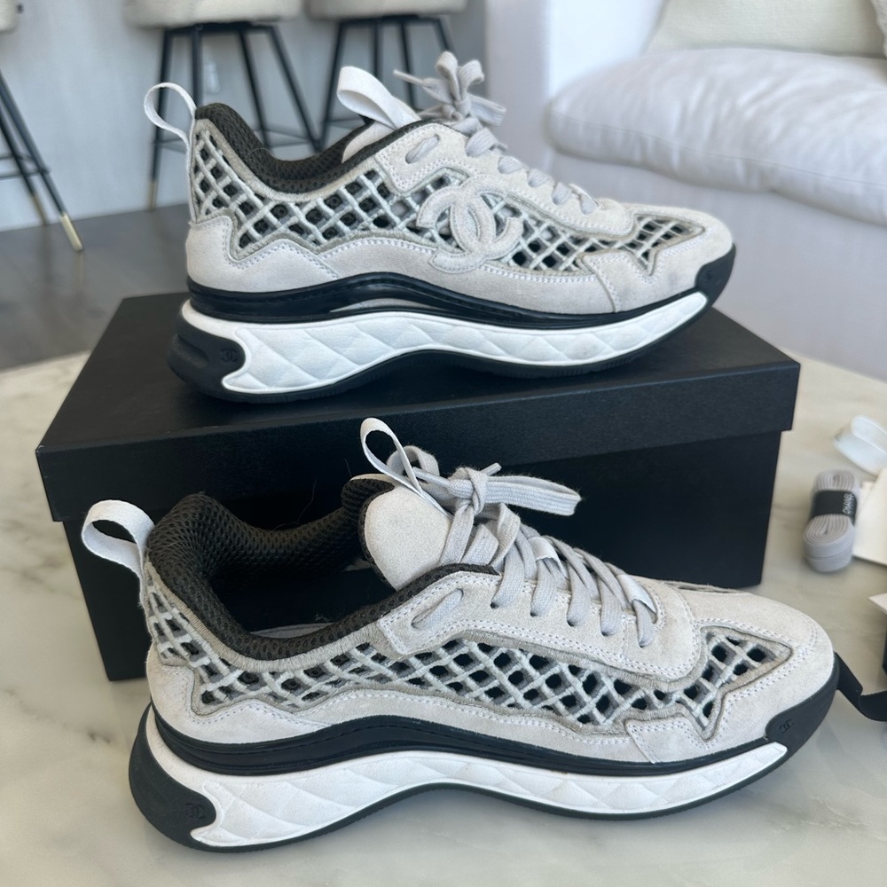 Chanel Embroidered Sneaker 39 Ecru Light Gray with Box 0K116